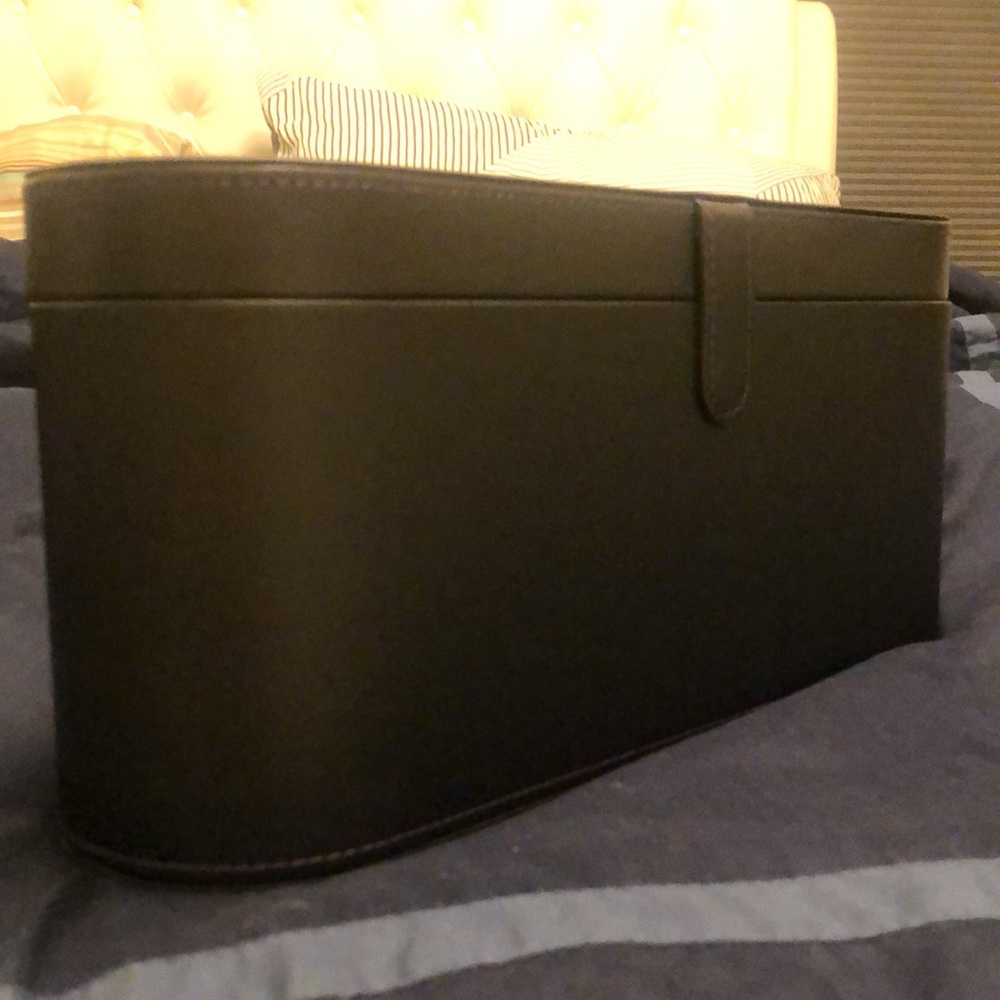 DYSON supersonic blowdry case